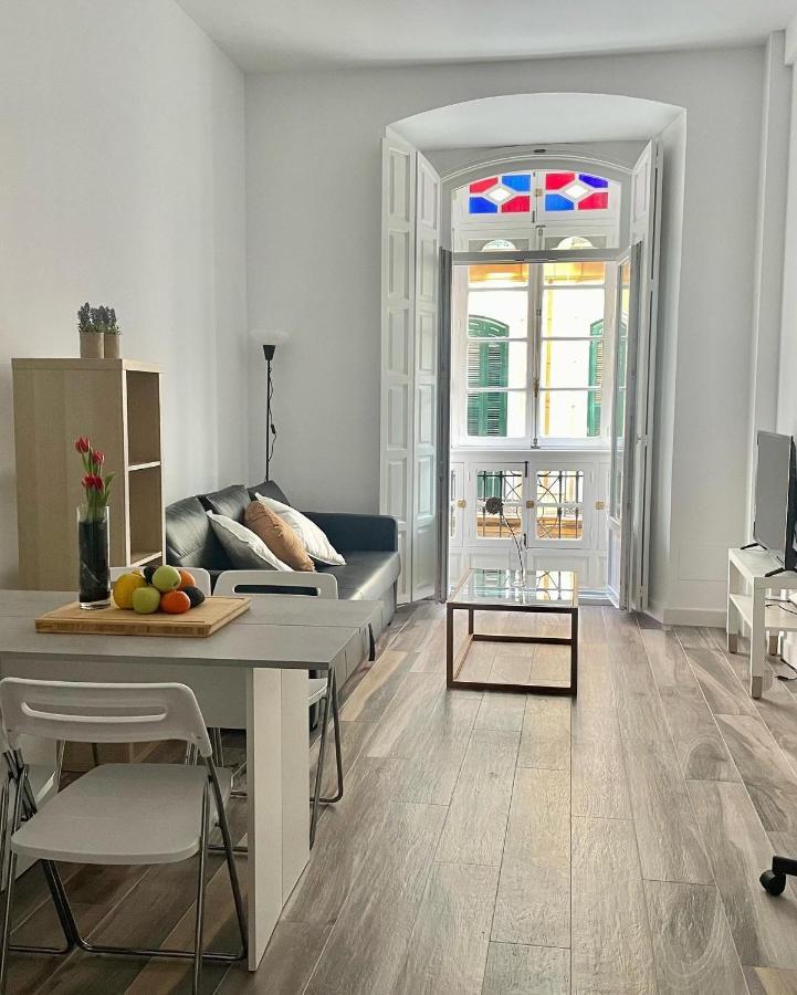 Cool Home Malaga City Center Экстерьер фото
